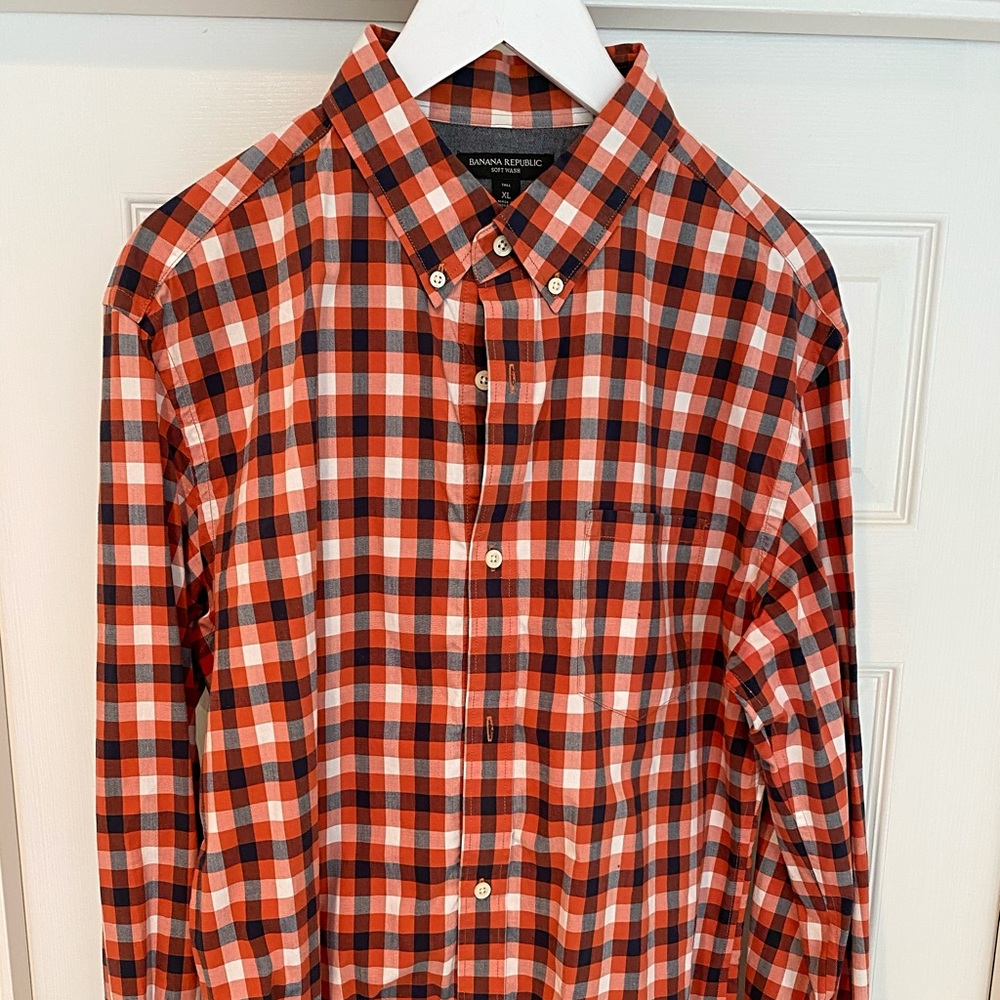 Banana Republic tailored button up